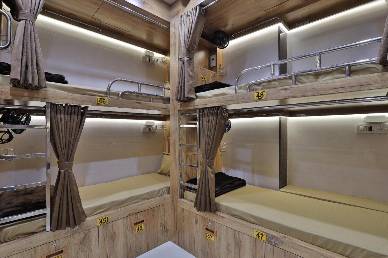 Rest Inn Dormitory 巴罗达 外观 照片